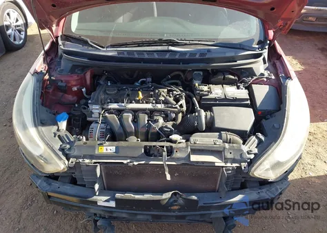 2015 Hyundai Elantra Se z USA, uszkodzony, nr VIN 5NPDH4AE0FH622282